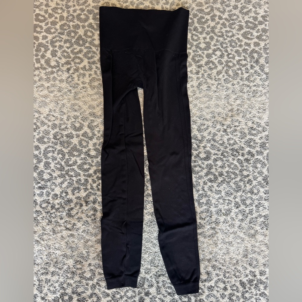 SPANX Black Leggings Form-Fitting Stretch